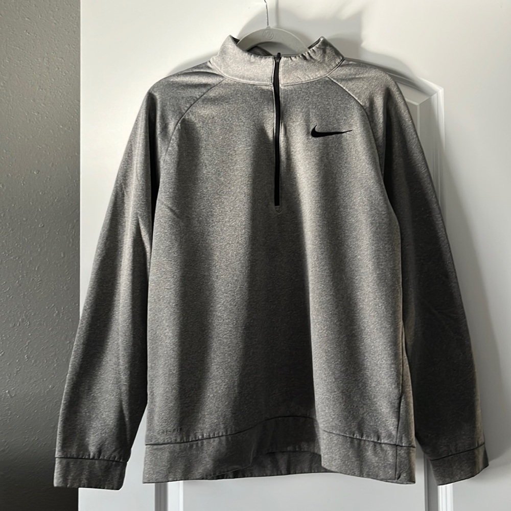 Men’s Nike dri-fit pullover